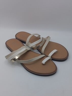 Kenneth Cole White and Gold Flat Toe-Ring Strappy Sandals SIZE 9.5